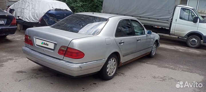 Mercedes-Benz E-класс 2.4 AT, 1998, 380 000 км