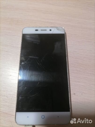 ZTE Blade X3, 8 ГБ