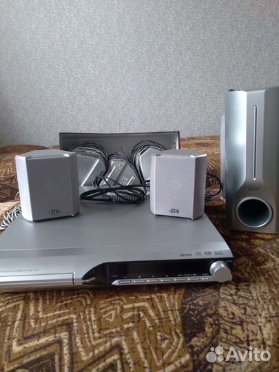 Видео магнитофон джи ви си с ком.аккустики 5.1