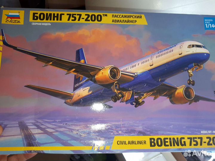 Сборная модель самолета боинг 757-200
