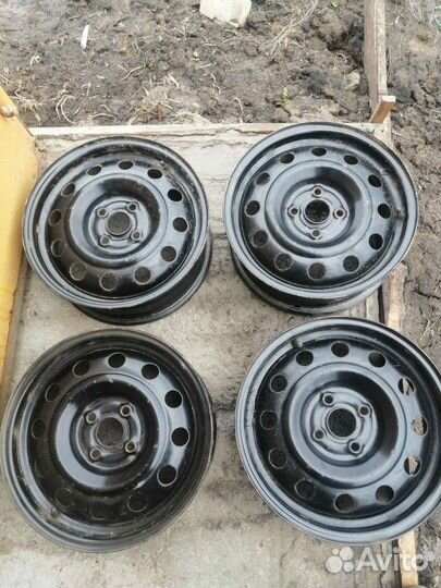 Диски штампованные на kia rio/solaris