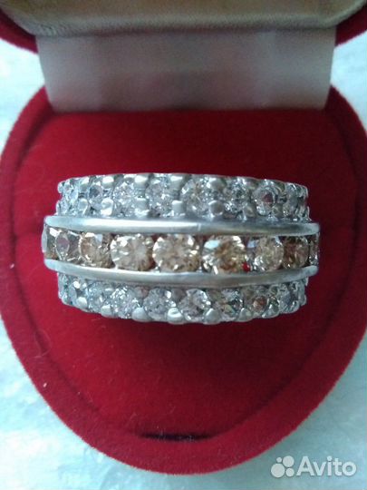 Серебряное кольцо
