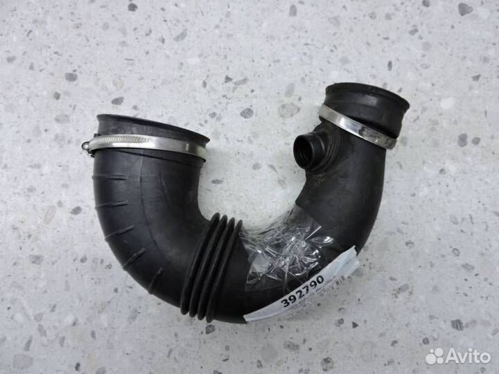 Патрубок воздушного фильтра Mercedes-Benz E-Class