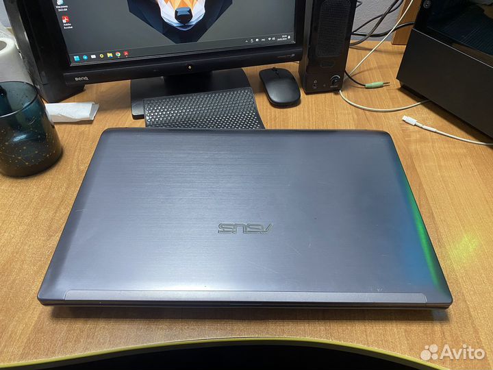 Ноутбук asus