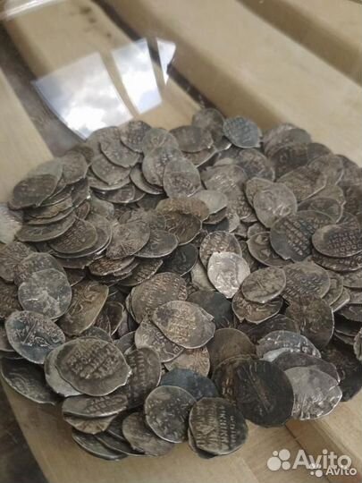 Клады и монеты из меди и серебра