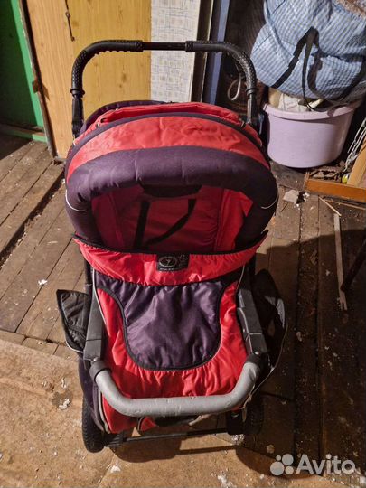 Коляска зима лето в обычном состоянии