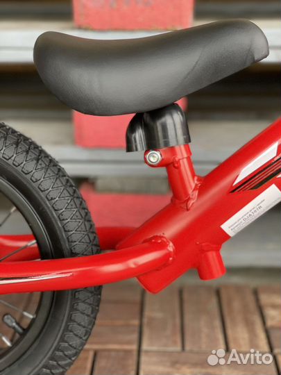 Беговел надувные колеса