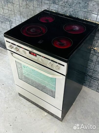 Плита электрическая AEG 41056VH-MN