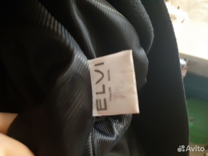 Пальто шерстяное 46 теплое Elvi