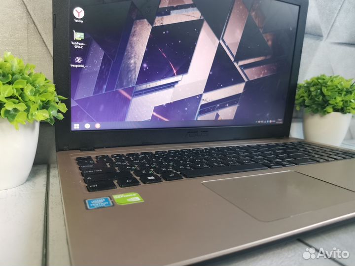 Игровой Ноутбук/Intel Silver/DDR4/500GB/Видео 2гб