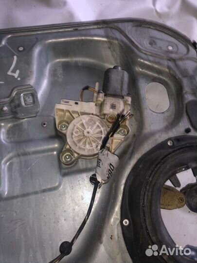 Панель двери передний левый Ford Focus DA aoda