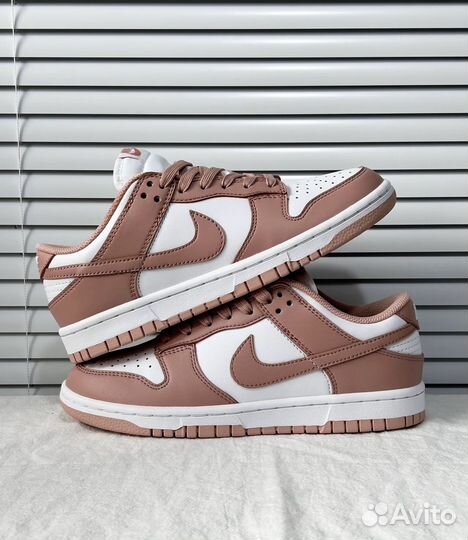 Nike Dunk Low Rose Whisper