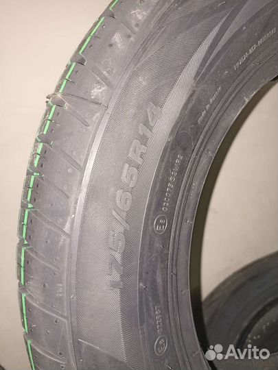 Viatti Strada Asimmetrico V-130 175/65 R14