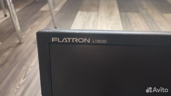 Монитор LG flatron