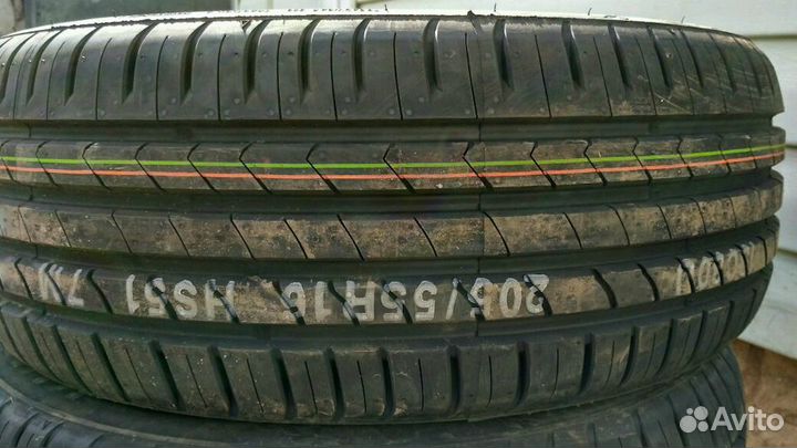 Kumho Solus HS51 215/55 R17 94V