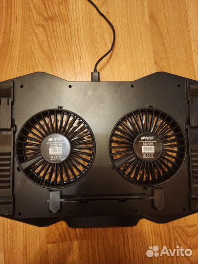 Подставка с охлаждением для ноутбука Hiper