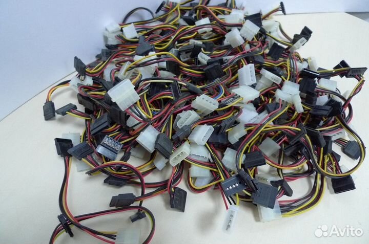 Переходник питания molex на SATA