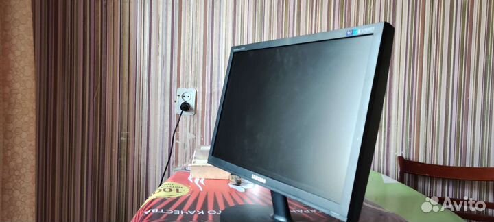 Монитор Samsung 19 дюймов