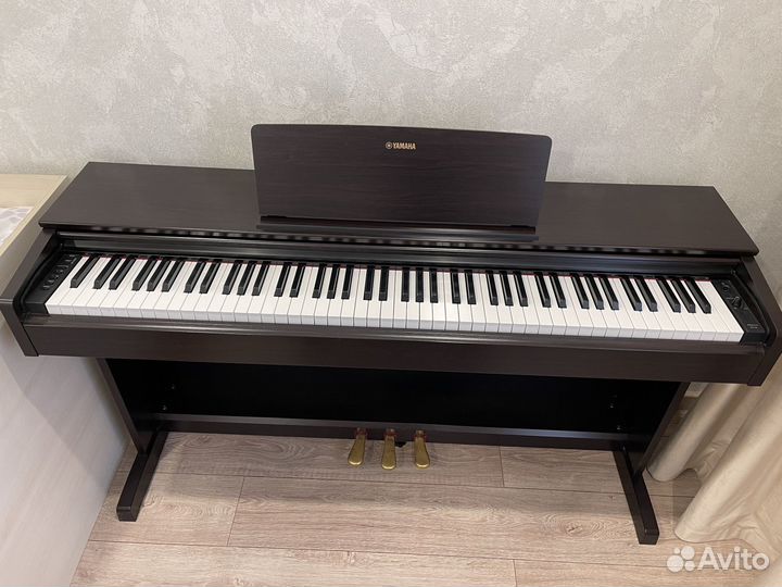 Цифровое пианино Yamaha YDP-143