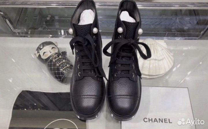 Кожаные ботинки Chanel