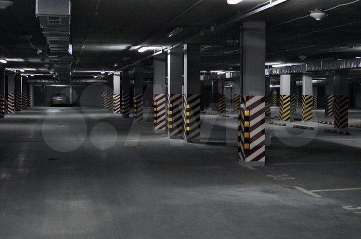 Машиноместо, 12 м²