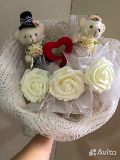 Мишки в букете