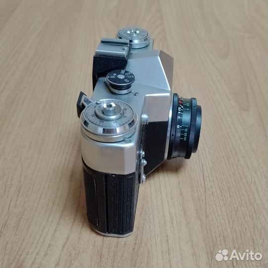 Фотоаппарат плёночный «Zenit–B» («Зенит В»)