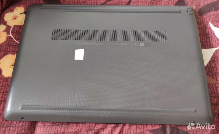 Ноутбук HP 250 G8 серебристый 15.6