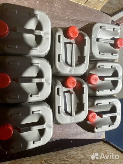 Масло моторное лукойл авангард ультра 10W-40 20л