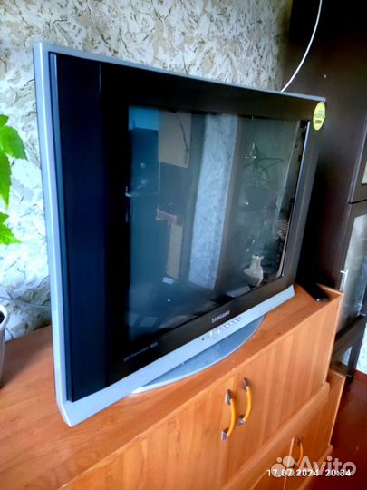 Телевизор с 20 каналами