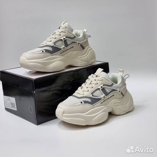 Calvin Klein кроссовки женские