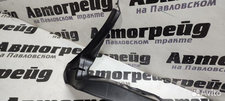 Пыльник крыла правый Audi A7 4G CGW 12.03.2012