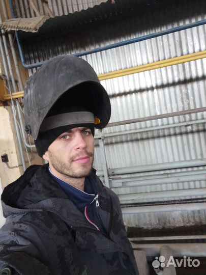 Перекидываем уголь.Разнорабочие