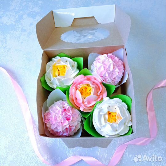 Зефирный букет в коробке/подарок/пионы/гортензии