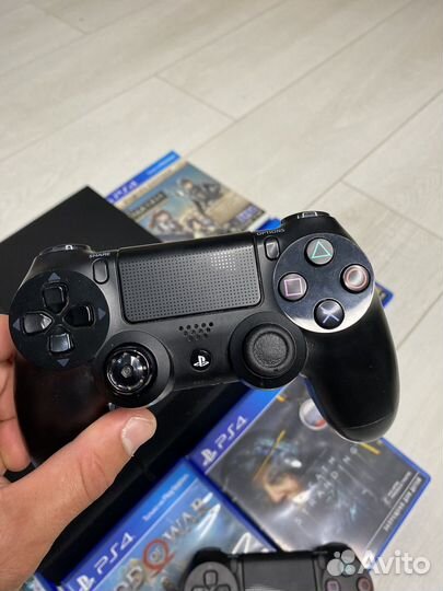 Sony PS4 V3 1000gb / 2 геймпада / Cuh 1216