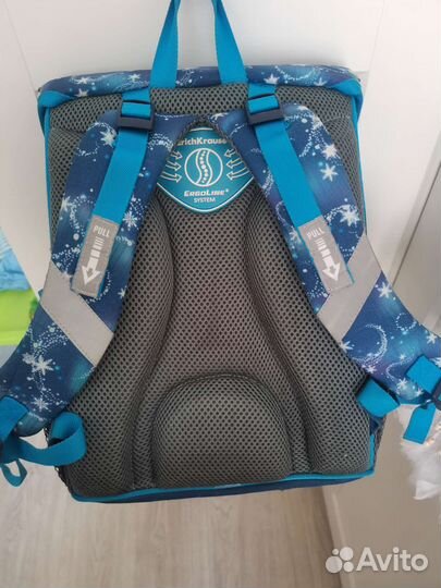 Школьный рюкзак с ортопедической спинкой