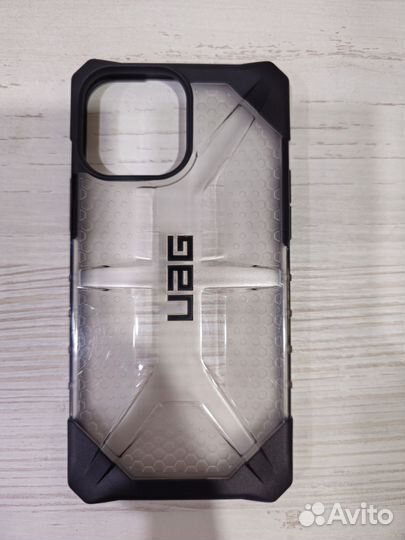 Чехол на iPhone 13 pro max UAG
