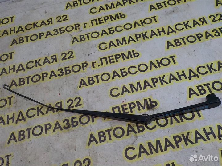 Поводок стеклоочистителя передний правый Subaru I