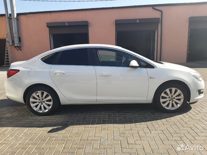 Opel Astra 1.4 AT, 2014, 255 000 км