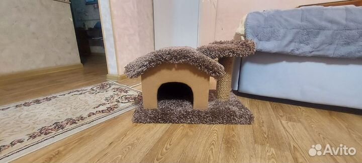 Когтеточка с домиком
