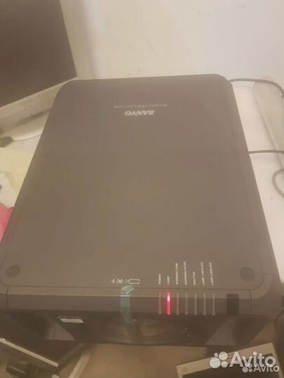 Проектор Sanyo Pdg det100l