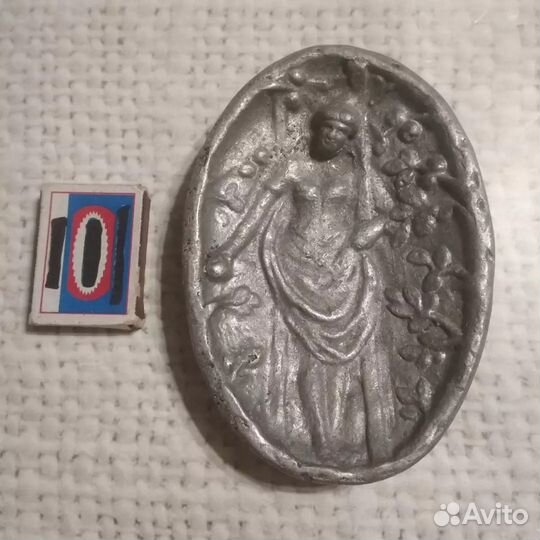 Пепельница Пикантная Девушка СССР Алюминий