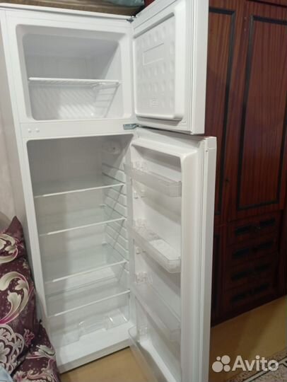 Продам холодильник рабочий