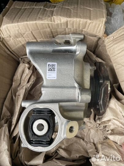 Задний левый кулак в сборе. Audi a8 d4. 4h0505431d