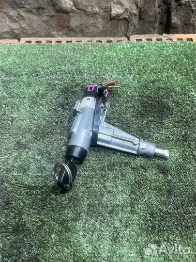 Замок зажигания Audi 100 c4 МКПП