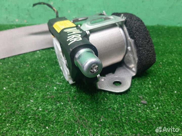 Ремень безопасности задний правый Mercedes Benz E