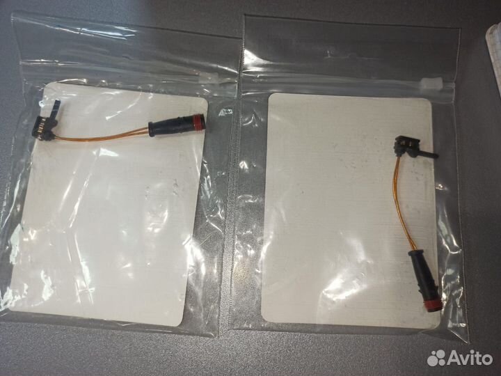 Датчик износа колодок TRW GIC242 (MB W169/245)