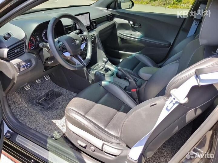 Hyundai Veloster 2.0 AT, 2021, 46 730 км
