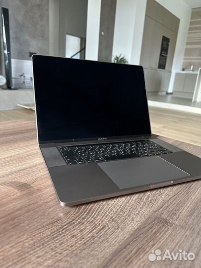 Apple MacBook Pro 16 2019 i7