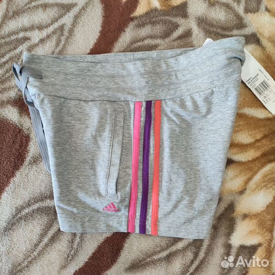 Adidas Шорты серые F84470 D30-32 (новые)